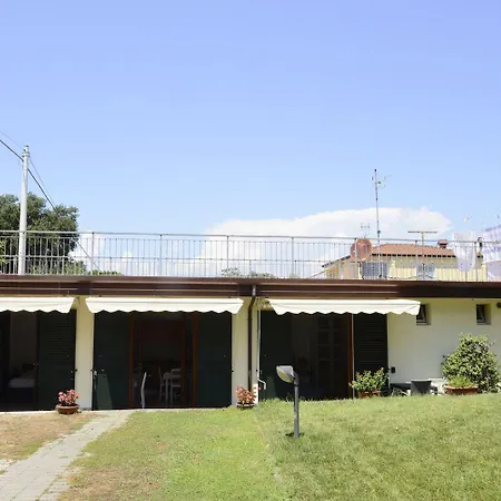住宿加早餐酒店 皮安迪卢娜住宿加早餐旅馆 萨尔扎纳